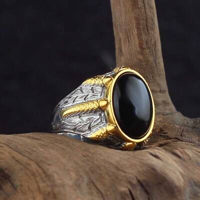 925 Sterling Silver Men's Ring With Rhodium Plated Onyx Stone - 1