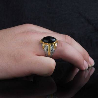 925 Sterling Silver Men's Ring With Rhodium Plated Onyx Stone - 3