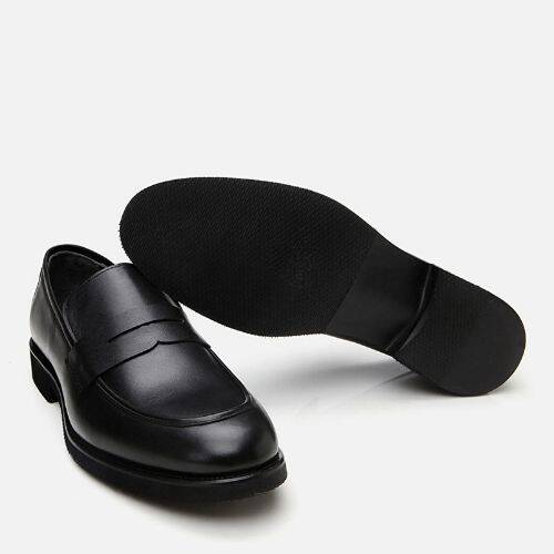 Men's Leather Black Lightweight Sole Loafer - 6