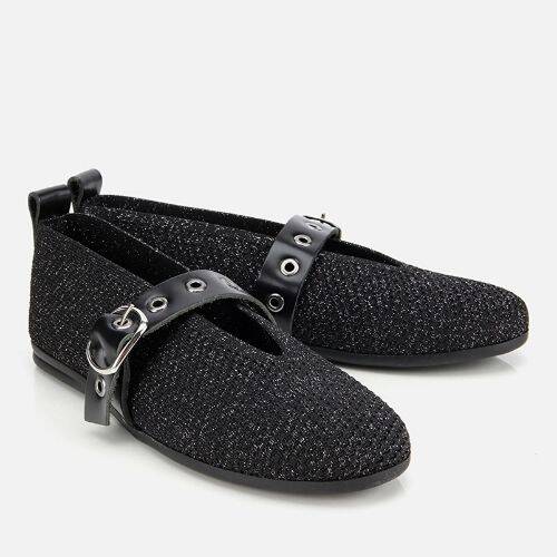 أحذية باليه ماري جين سوداء اللون بتفاصيل محبوكة وحزام للنساء - 2