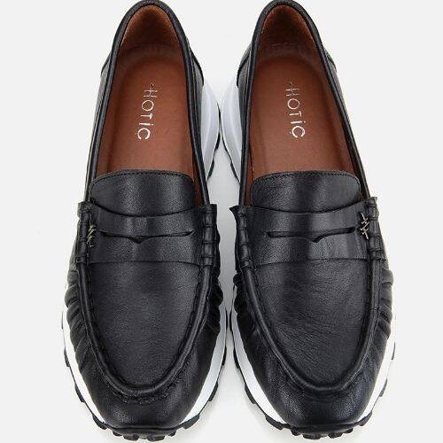 Women's Leather Black Soft Textured Casual Loafers - 6