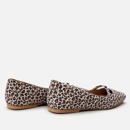 Women's Leather Mary Jane Leopard Print Ballet Flats - 4