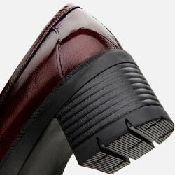 Women's Patent Leather Burgundy Classic Heel Loafer - 5