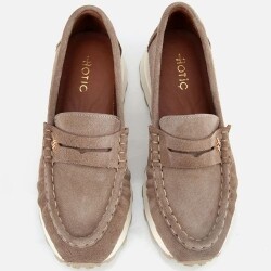 Women's Suede Leather Mink Soft Textured Casual Loafers - 6